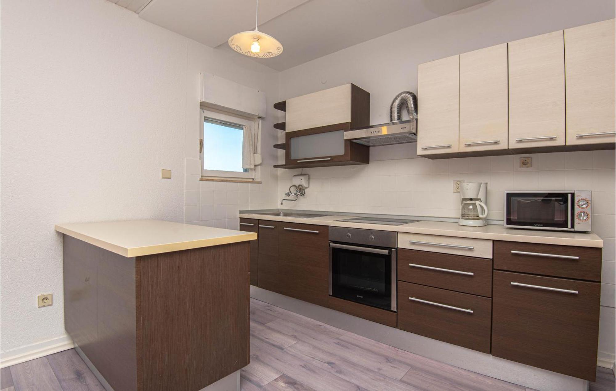 Cozy Home In Dolac With Kitchen 프리모스턴 외부 사진